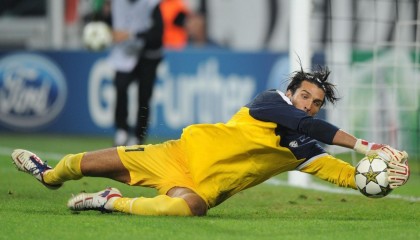 开云体育-哈登展现巨星价值，魔术打穿广厦队，当个人英雄主义遭遇团队风暴