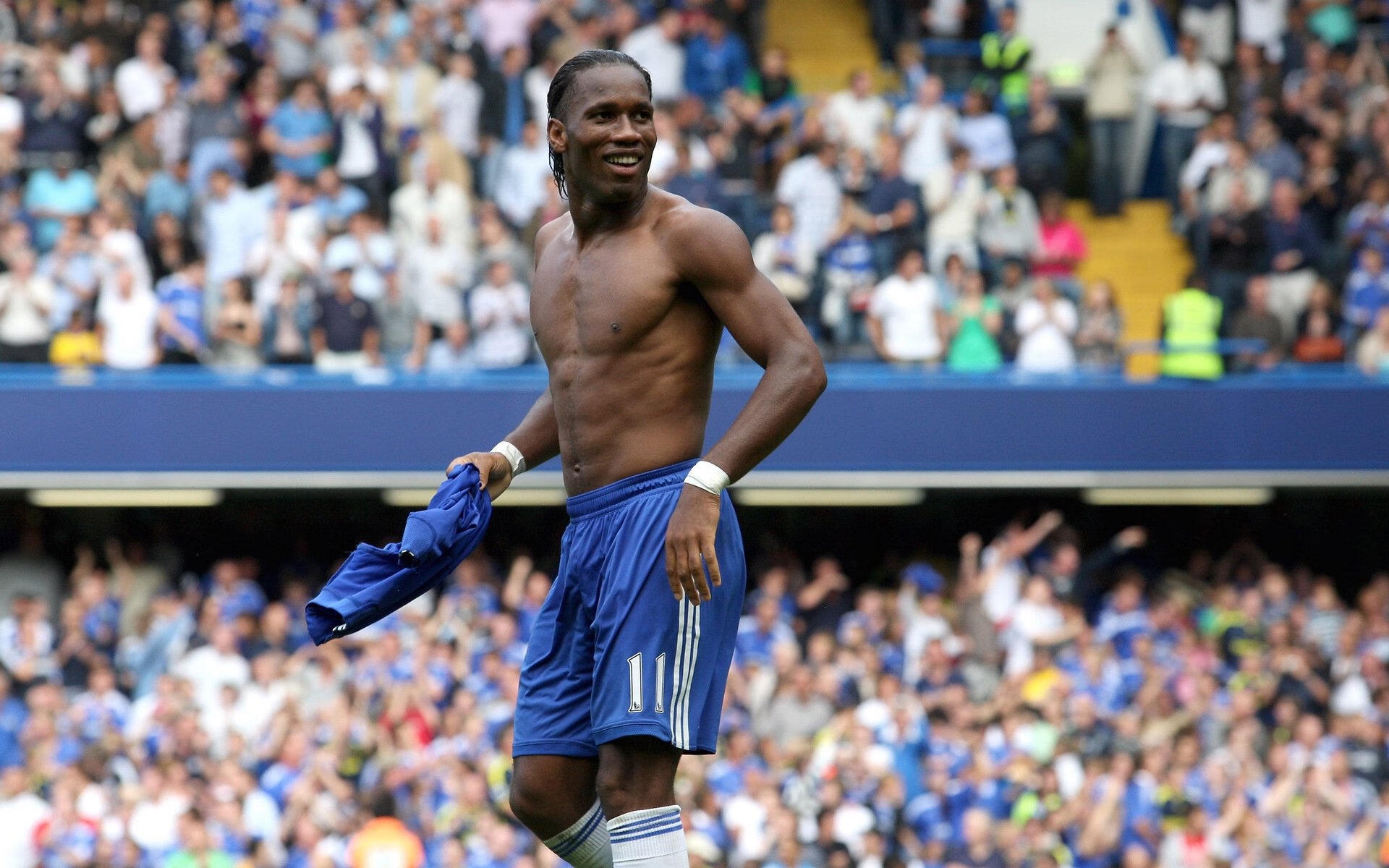 英格兰对阵摩洛哥,基耶萨完成自我救赎,当足球成为灵魂的炼狱与救赎