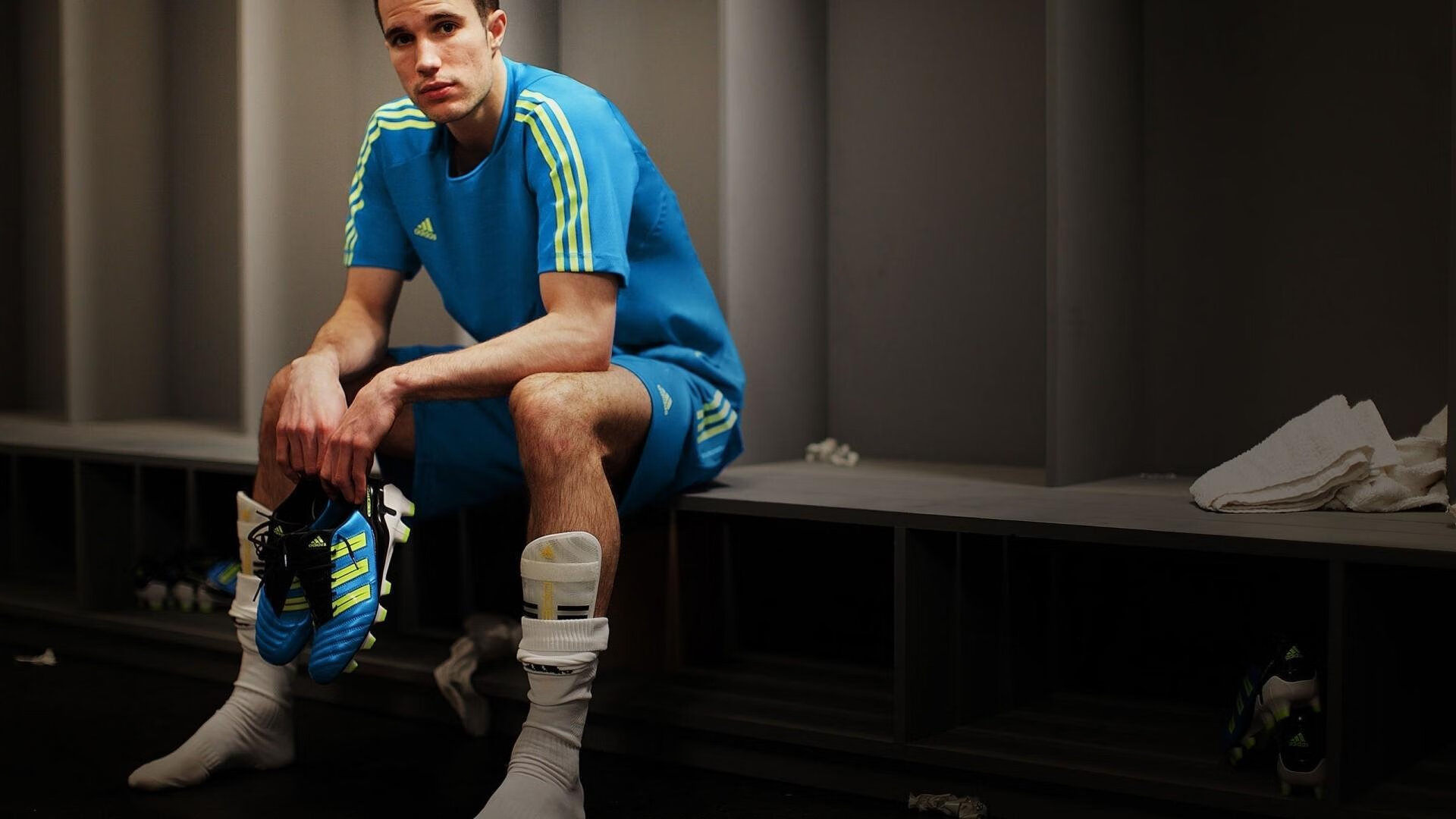 2026世界杯决赛,德意志铁血洪流碾压匈牙利,苏亚雷斯一剑封喉定乾坤